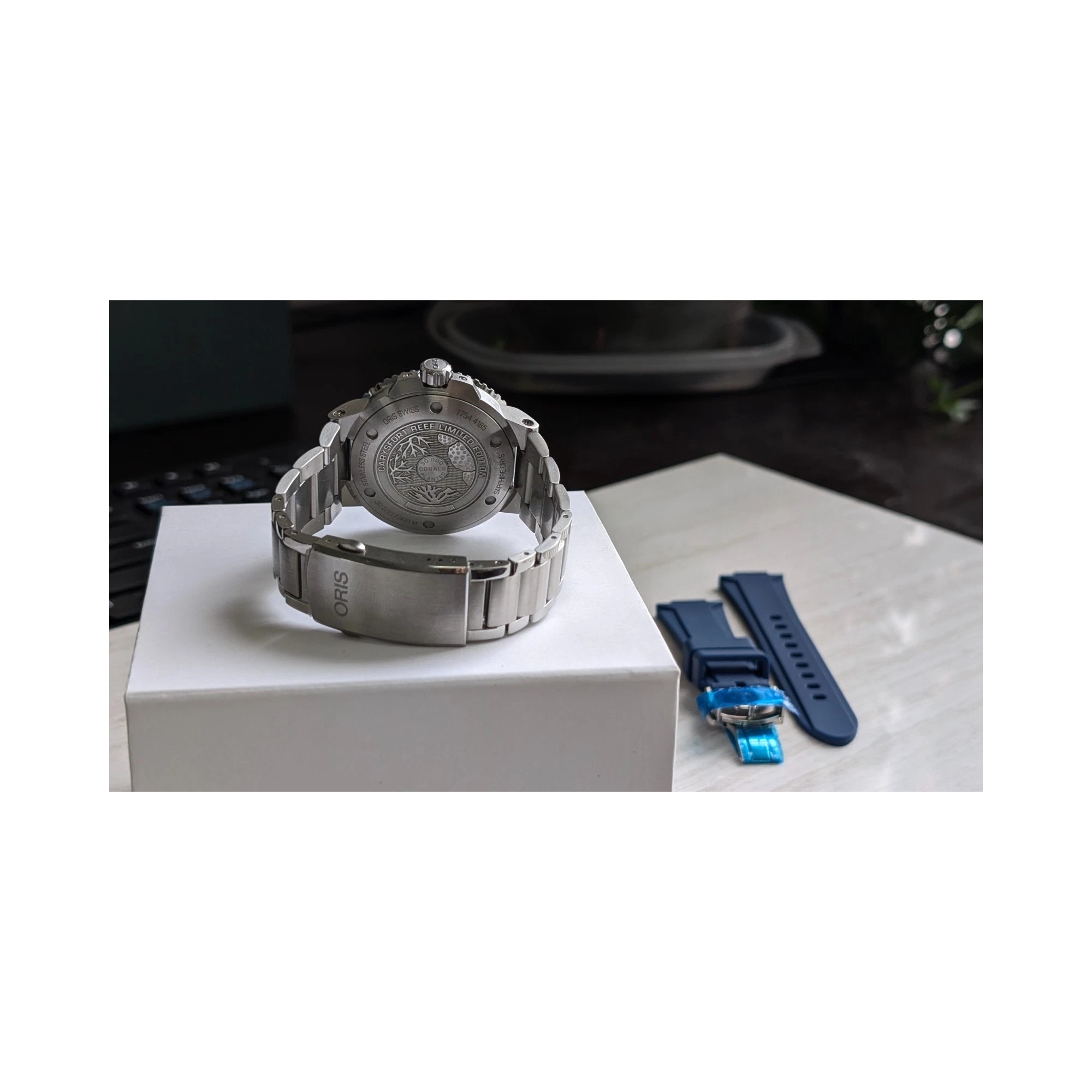 Oris Aquis GMT Date 43.50mm Blue Men's Stainless Steel Automatic Swiss Watch 01 798 7754 4185-Set RS